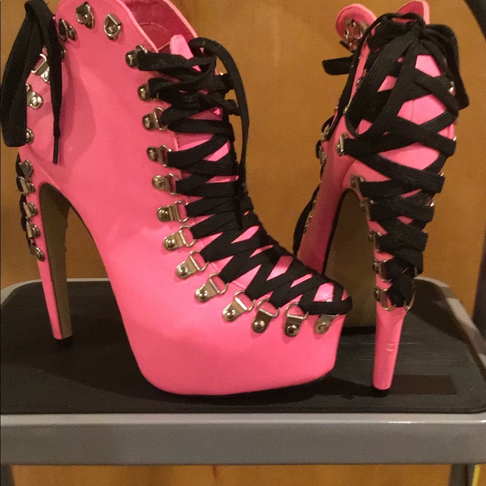 Sexy stiletto boots by Redkiss